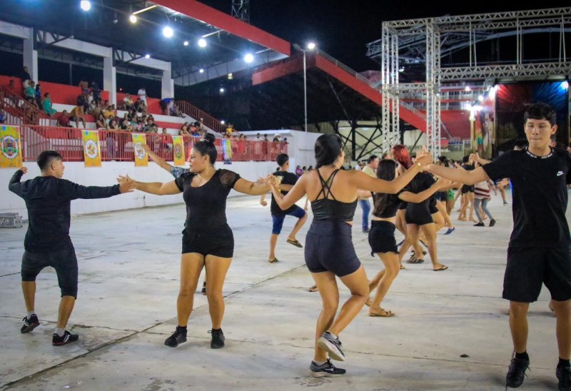Contagem regressiva: grupos intensificam ensaios para as Festividades Folclóricas de Parintins