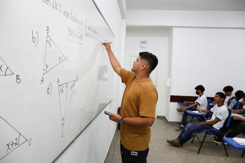 Seduc convoca 43 aprovados em processo seletivo para atuar no interior do Amazonas