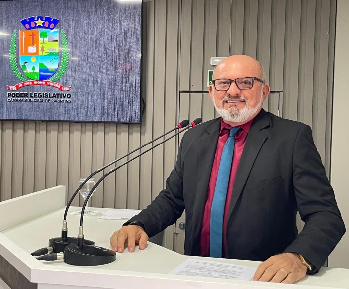Cabo Linhares fecha semestre com mais de 70 propostas apresentadas na Câmara de Parintins