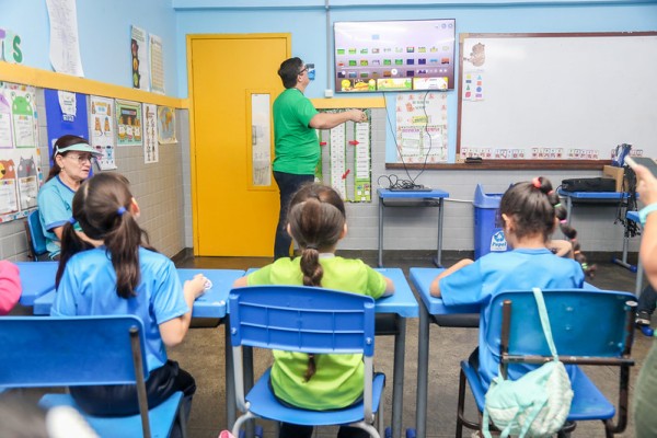 Prefeitura de Manaus cria núcleo para atender alunos com altas habilidades e superdotação