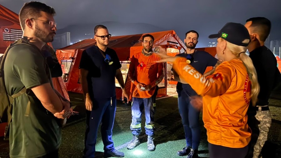 Equipe do Amazonas com veterinários embarca em missão humanitária para a Venezuela