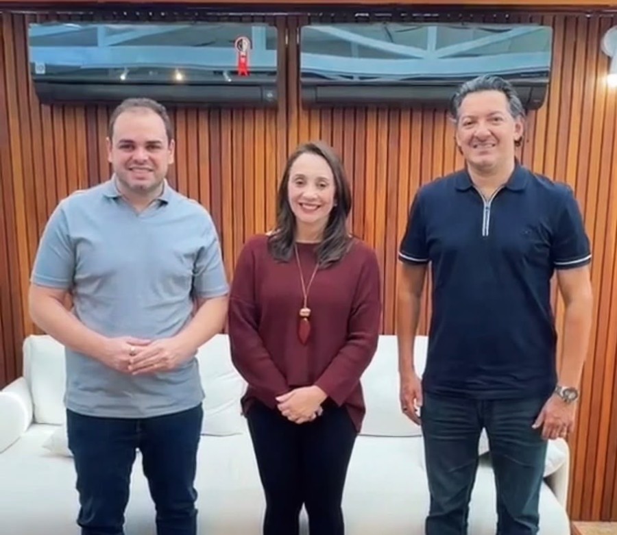 Podemos oficializa aliança com Roberto Cidade para 2026