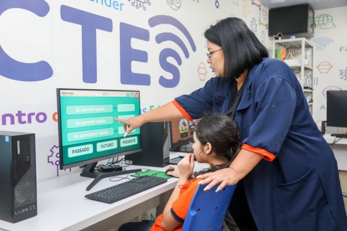 Centros de Tecnologia da Semed beneficiam 80 mil estudantes em Manaus