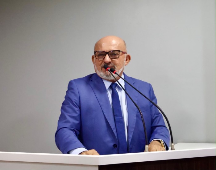 Cabo Linhares propõe Casas do Professor e ampliação de UBS na zona rural de Parintins