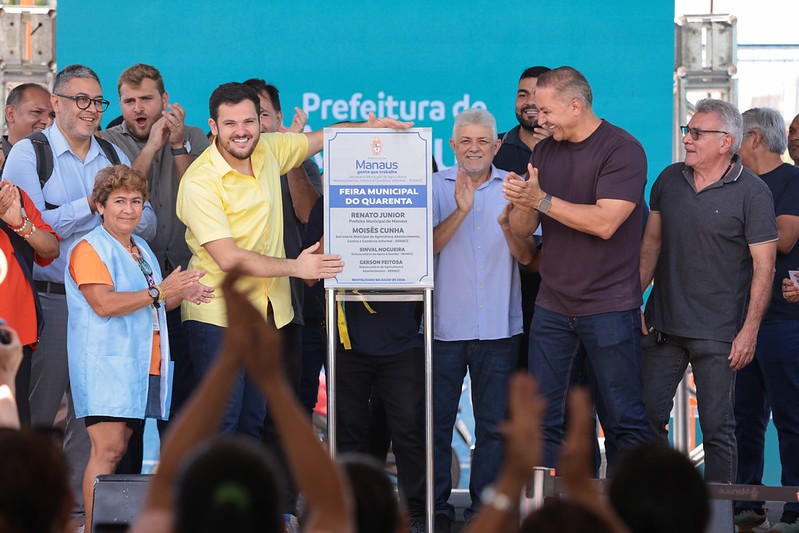 Renato Junior entrega feira do 40 revitalizada e anuncia reforma de todas as feiras de Manaus
