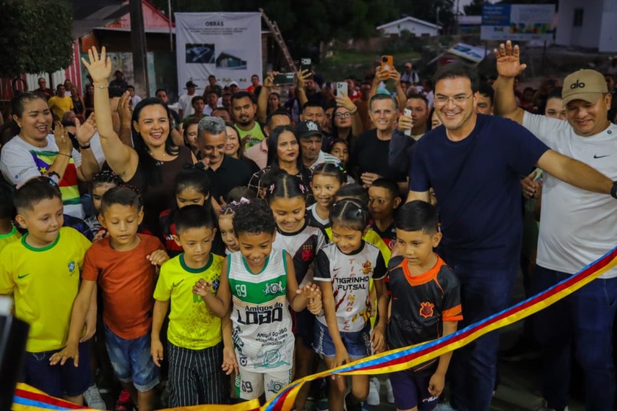 Mateus Assayag entrega 50ª obra da gestão com inauguração de ginásio no Mocambo