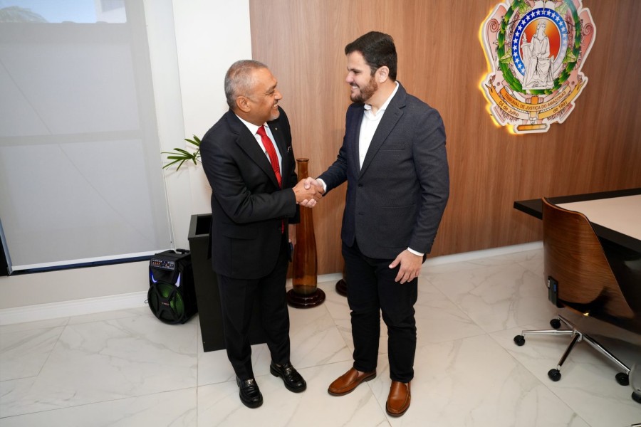 Renato Junior apresenta projetos de infraestrutura de Manaus a desembargadores do TJ-AM