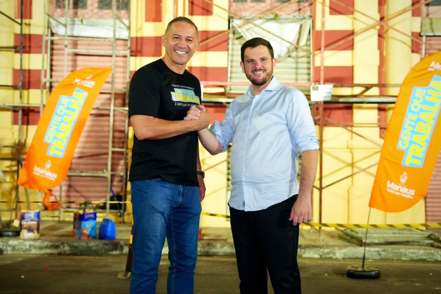 Renato Junior vistoria obras de recuperação do Mercado Adolpho Lisboa, no Centro de Manaus