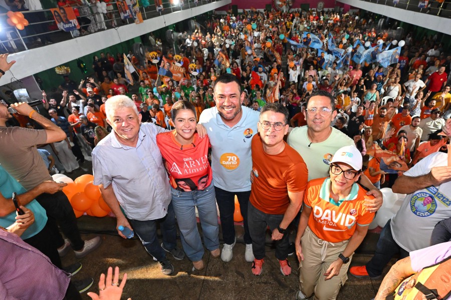 David Almeida reúne multidão em Manaus e usa resultados da Prefeitura como aposta para o Governo do Amazonas