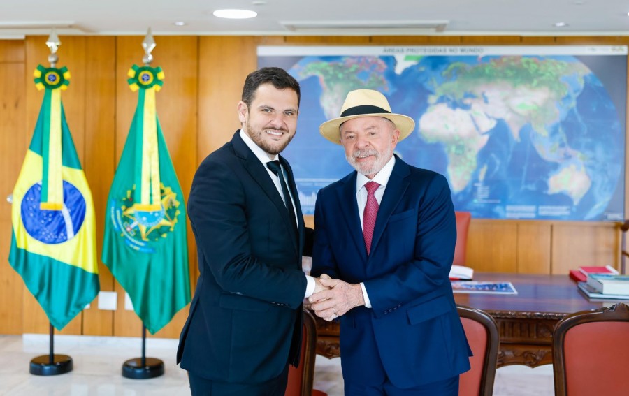 Renato Junior se reúne com Lula e garante sinalização de R$ 100 milhões para obras em Manaus