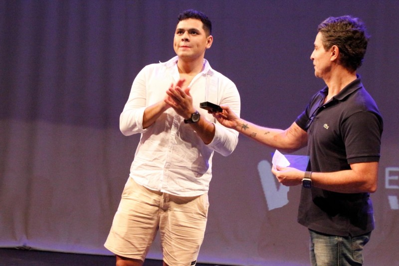 Amazonense vence 3º prêmio de Melhor Ator e leva representatividade do Norte ao Rio
