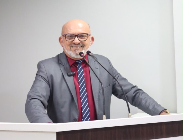 Cabo Linhares solicita melhorias para o Loteamento Shangai em Parintins