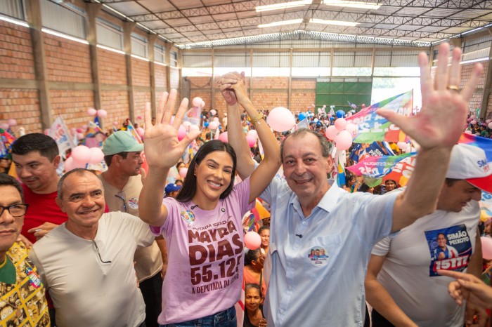 Mayra Dias reúne apoiadores em Nova Olinda do Norte ao lado de Omar Aziz