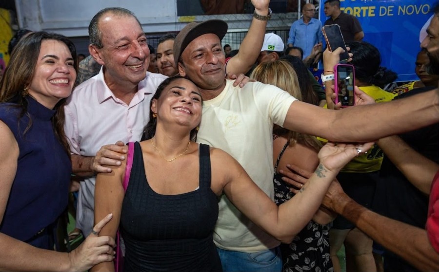 Omar Aziz apresenta programa de habitação com foco no interior e na regularização fundiária