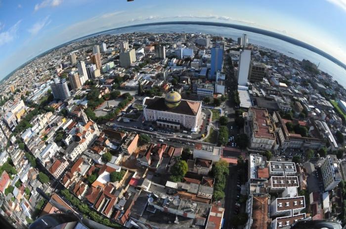 Manaus se destaca entre as cidades brasileiras que mais investem com recursos próprios