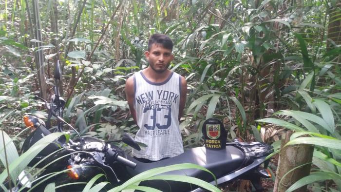 Jovem é preso em flagrante após furtar moto no centro de Parintins