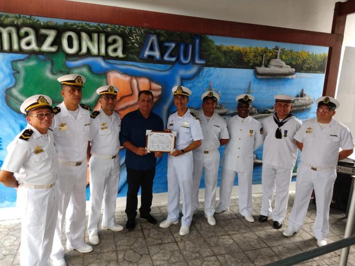 Entrega de medalhas e moção de aplausos marca Dia do Marinheiro em Parintins