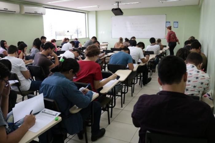 Resultado de prova de estágio do TCE sairá dia 30 de janeiro. Mais de 2 mil fizeram as provas