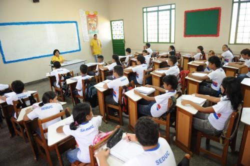 Candidatos aos cargos de professor e pedagogo do concurso da Seduc são convocados para avaliação de títulos