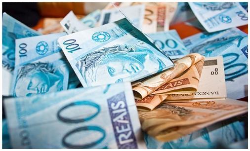 Trabalhadores têm até esta sexta-feira para sacar abono salarial de 2016