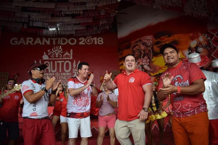 Filho de família tradicional vermelha, Gaspar Medeiros é o novo amo do Boi Garantido