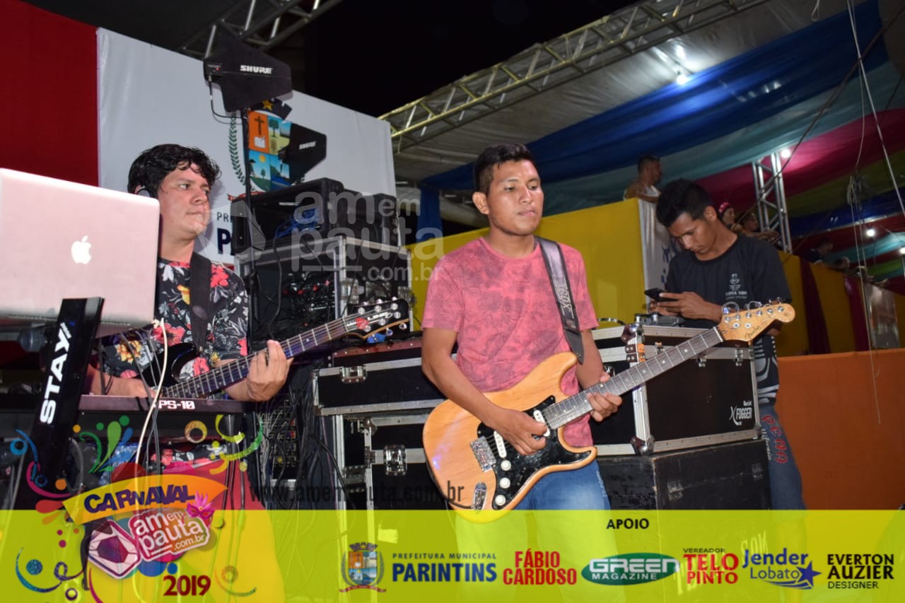 PicsArt_03-06-10.21.21